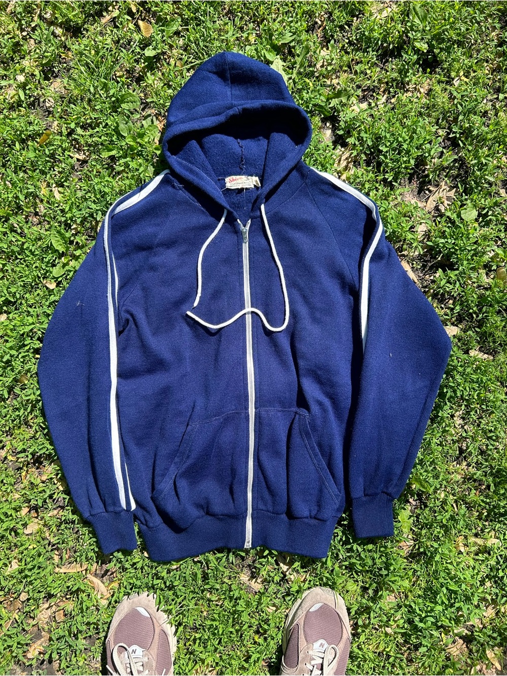 Vintage 70/80s Navy Blue Hooded Zip-Up Sweater with White Stripe Accents